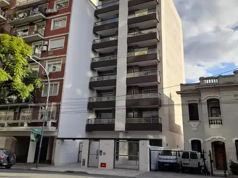 Av Libertador al 1600