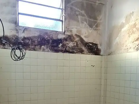 Hipolito Irigoyen 300