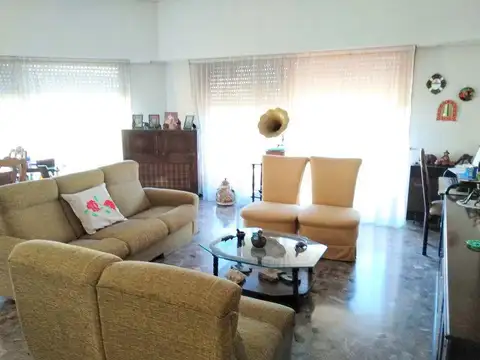 REPUBLICA 7457. Entre San jose y Roca