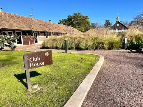 Presidente Derqui 2500