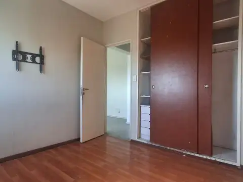 2 ambientes en venta en Caballito. A metros de Pedro Goyena. Muy Luminoso. Vista abierta. APTO CREDITO