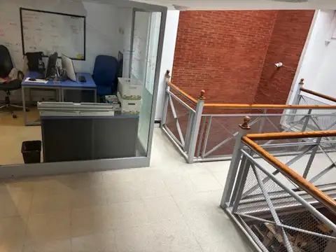 Local en Alquiler Via Púb.