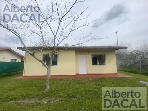 Casa en Alquiler en Villa Elisa, $ 700.000