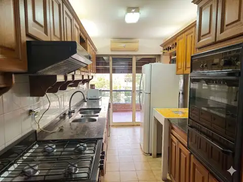 Departamento en Venta de 6 ambientes