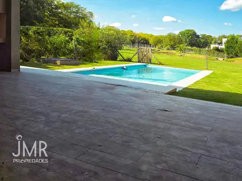 Casa Venta 4 Dormitorios Barrio Santa Elena Lote de 514 m2 Pilar del Este