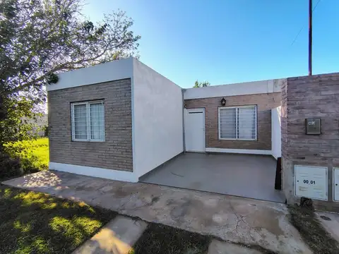 VENTA - CASA DE DOS DORMITORIOS EN PH - RICARDONE