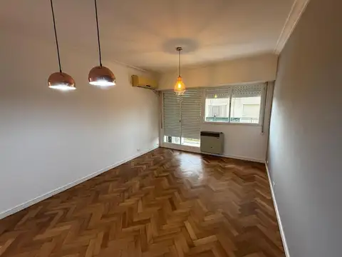 Departamento en Alquiler en Zarate, $ 900.000