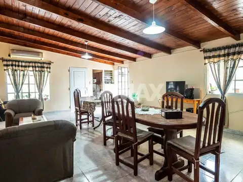 Casa en Venta con 1 cochera