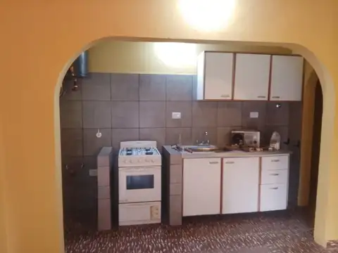 Casa en Alquiler en Villa Elisa, $ 430.000