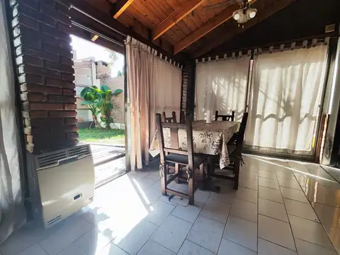 Casa 4 ambientes con 1 baño