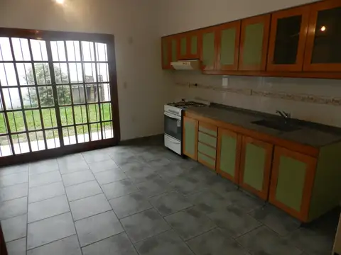 Depto Tipo Casa en Alquiler de 3 dormitorios