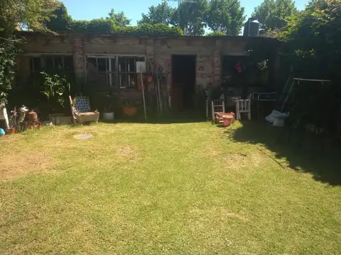 Casa 2 ambientes con 1 baño