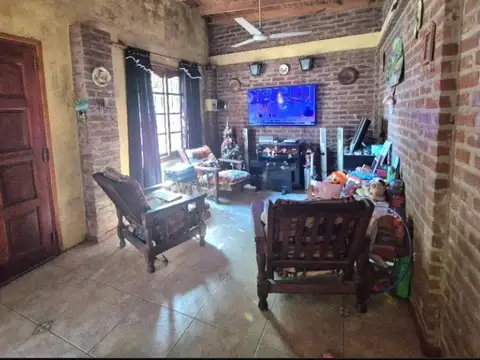 Casa en Venta en Villa Castells