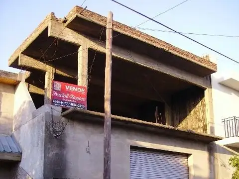 Galpon en Venta en Villa Luzuriaga, USD 180.000