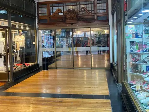 Local en  Cordoba y San Martin