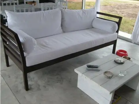 Casa 4 ambientes con 3 baños