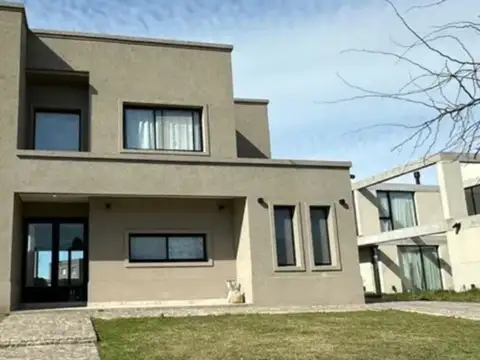 Casa Venta - Alquiler Cantón Norte al agua