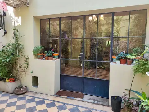 Depto Tipo Casa 3 ambientes con 2 baños
