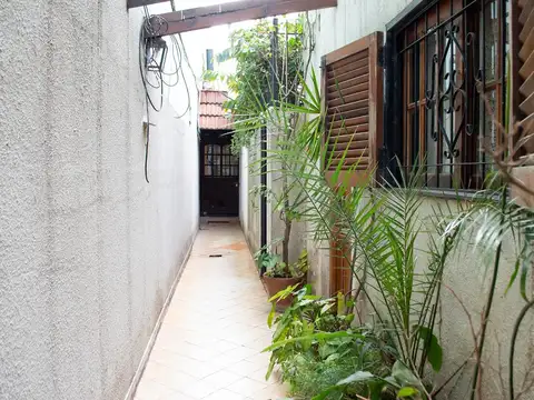 Valentin Virasoro 1000, Piso PB