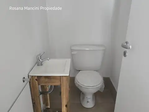 24 De Noviembre 1200, Piso 3