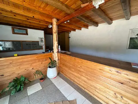 Venta Local+2 Galpones Viviendas en V. C. América