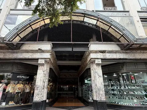 Local Comercial en alquiler. Galería VICTORIA MALL