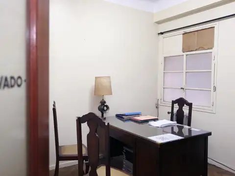 Oficina en Venta 80 años