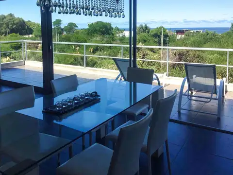 Casa en Venta en Punta Piedras, USD 350.000