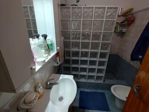 Casa 3 ambientes con 2 baños
