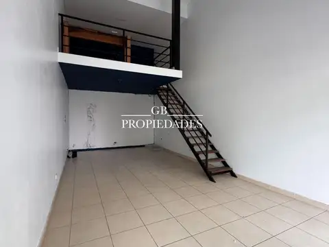 Local en Alquiler en Complejo 46 Plaza, $ 920.000