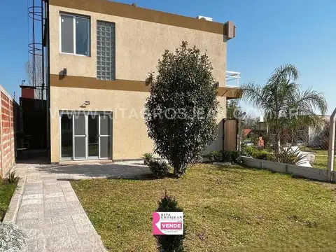 Casa 3 ambientes con 2 baños