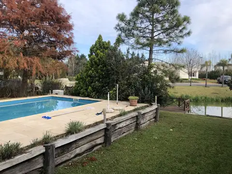 Avenida de los Lagos al 3800 - Barrancas del Lago - Nordelta - Tigre