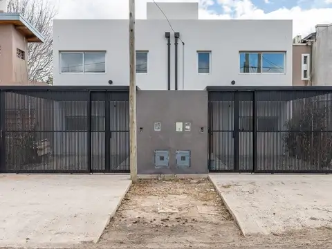 CASA EN VENTA CITY BELL 3 DORMITORIOS A ESTRENAR