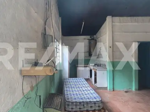 CHACRA 3,1 HECTÁREAS CON 2 CASAS, 2 GALPONES