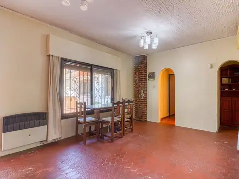 Depto Tipo Casa en Venta 51 años