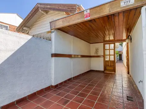 Depto Tipo Casa en Venta en Turdera, USD 105.000