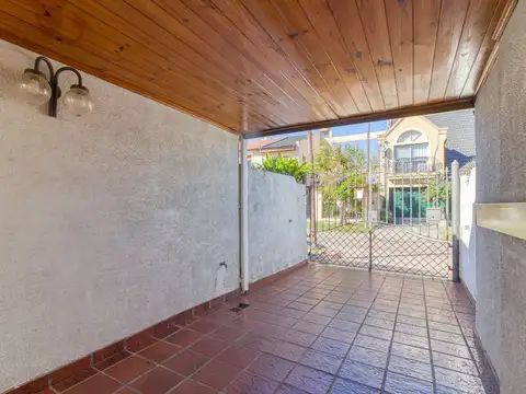 Depto Tipo Casa en Venta de 4 ambientes
