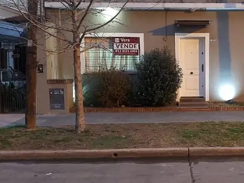 Casa 3 ambientes en Venta en Quilmes Oeste