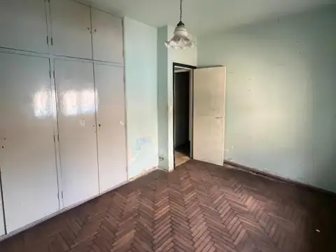 Casa en Venta con 8 cocheras