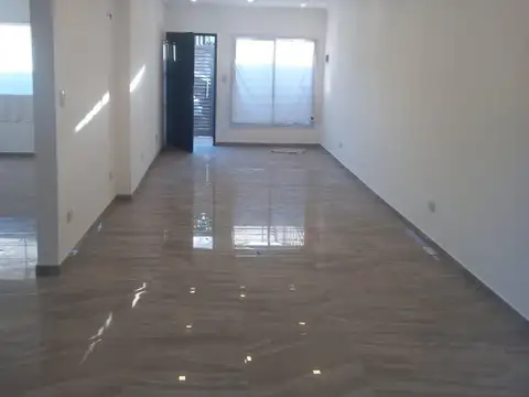 Casa en Venta en San Antonio De Padua, USD 210.000