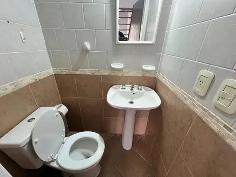 Casa 3 ambientes con 2 baños