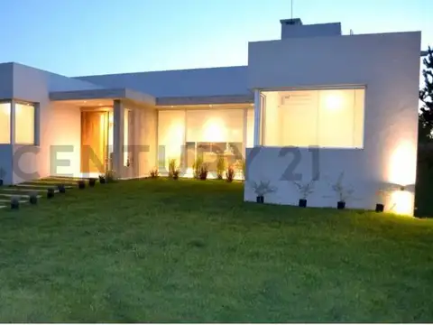 Casa en Costa Esmeralda Pinamar en Venta