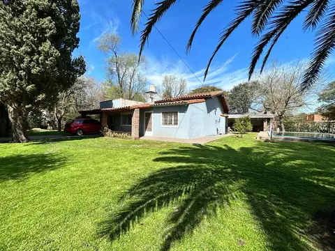 VENTA CASA QUINTA 5 AMBIENTES CON GALERIA Y PILETA -  DERQUI