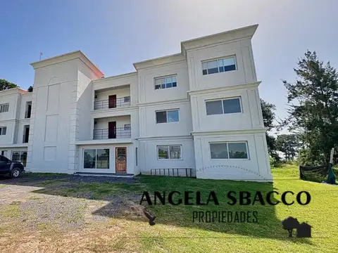 Hermoso departamento en Pinares