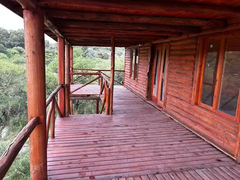 Cabaña Dos Dormitorios en la Falda