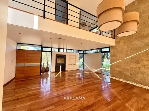 Casa en Venta en Countries y Barrios Cerrados en San Vicente, USD 290.000