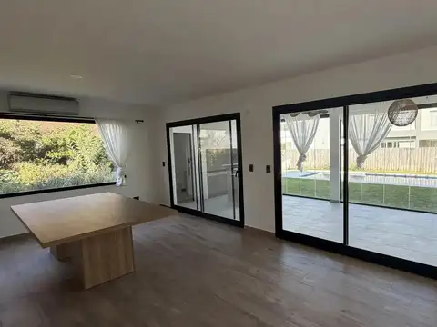 Casa en Lagoon Pilar co pileta