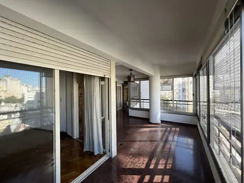 Departamento 5 ambientes con 2 baños