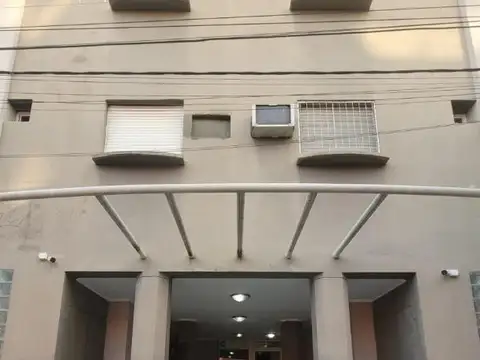 DPTO. DOS DORMITORIOS OBLIGADO 860