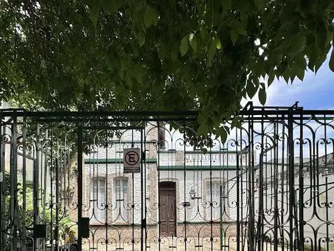 Joaquin V. Gonzalez 953